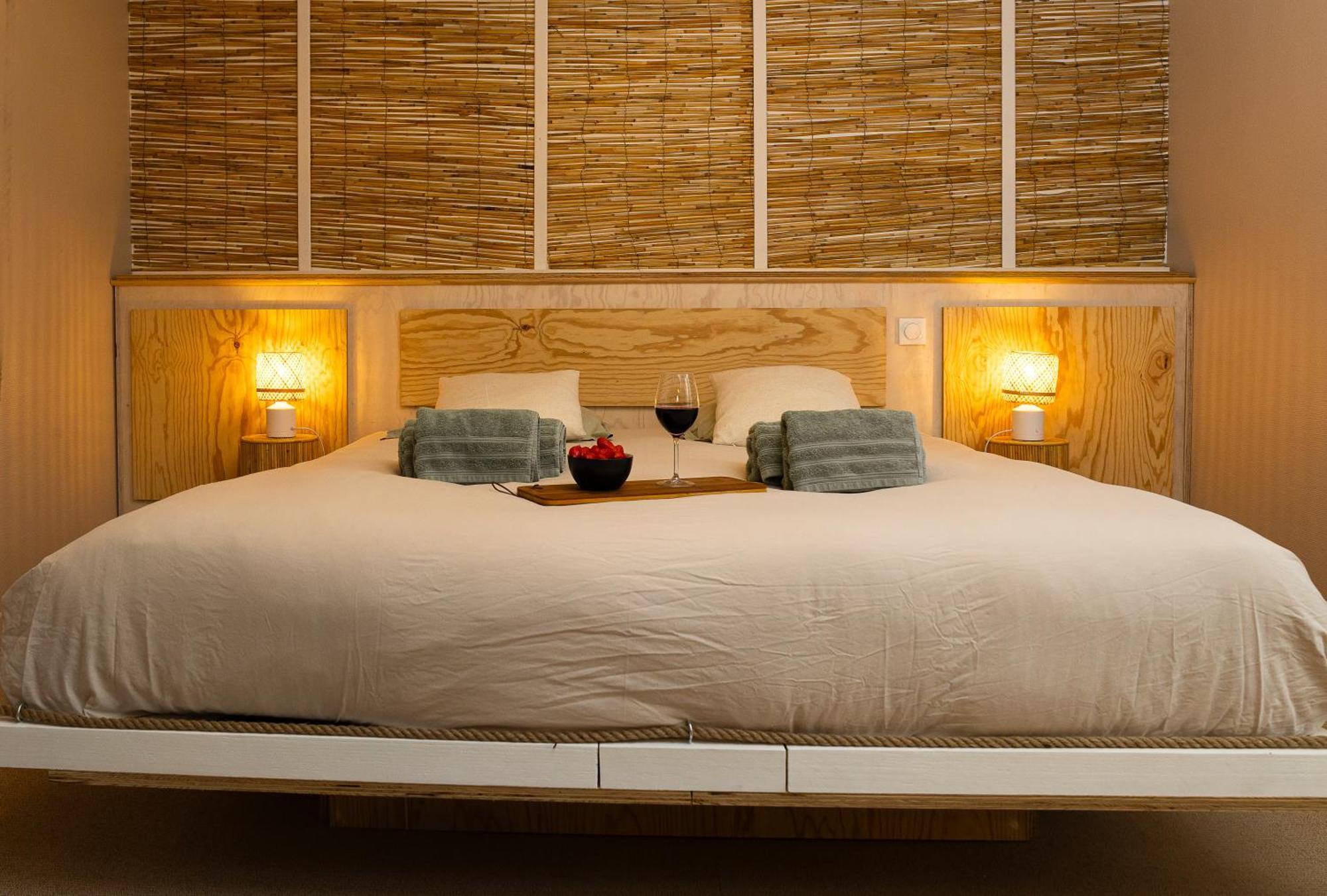 Love Room Suite Bali - Auray En Bretagne Brech Luaran gambar